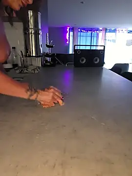 JuneLaFrenchie's Webcam Show