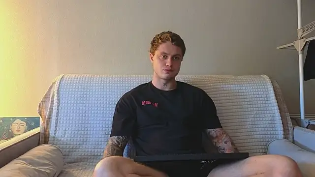 more__than__love Show in webcam