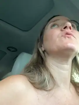 SkyelarsWorld's Webcam Show