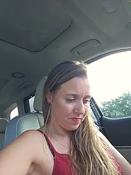 SkyelarSomer's Webcam Show
