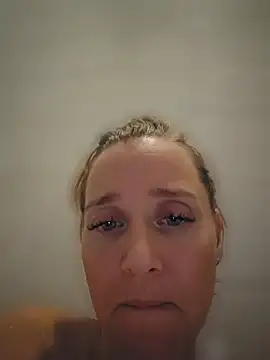 SkyelarSomer Show in webcam