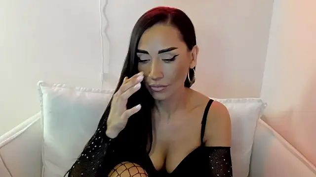 ExotiqueFlower Adlı Modelin Canlı XXX Sohbeti