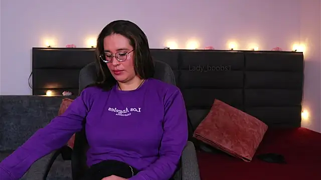 Chat XXX en directo de kathieandpovcock1