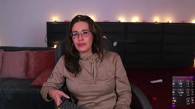 kathieandpovcock1's Live XXX Chat