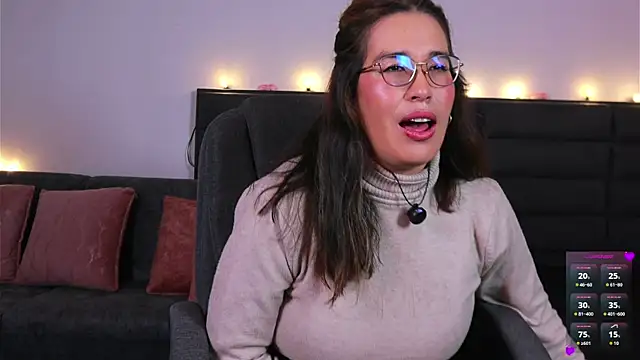 kathieandpovcock1's Live XXX Chat