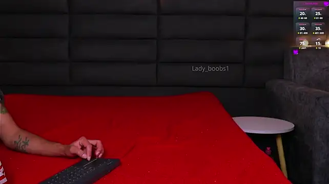 kathieandpovcock1's Webcam Show