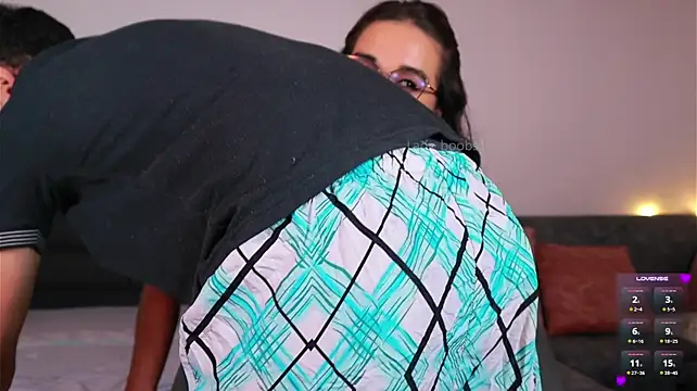 kathieandpovcock1 Show in webcam