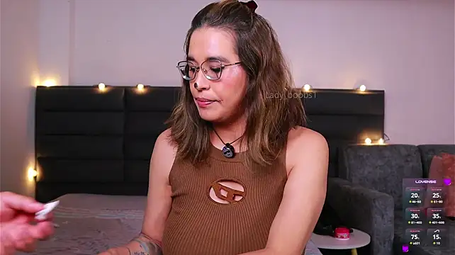 kathieandpovcock1 Pertunjukan Webcam