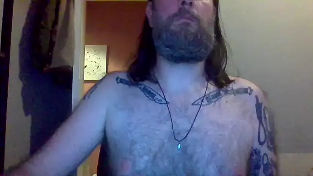 Thrillhouse Show in webcam