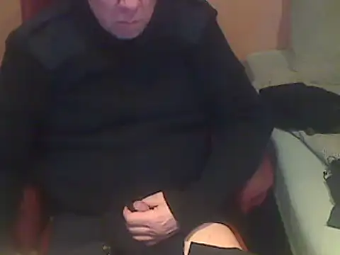 ArmySweater Webcamshow