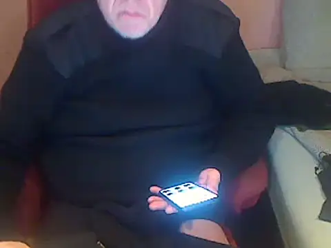ArmySweater Webcamshow