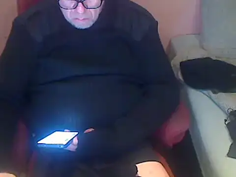 ArmySweater Webcamshow