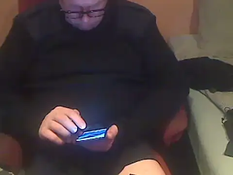 ArmySweatern Webbikameraesitys