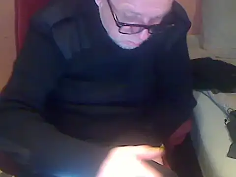 ArmySweater webcam show