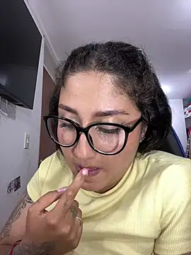 croftsmila's Webcam Show