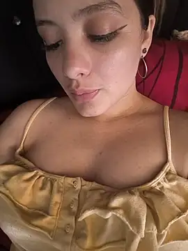 Chatroom XXX en direct de WanOn3Fanny