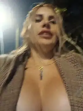 Show de webcam de Cata_city1106