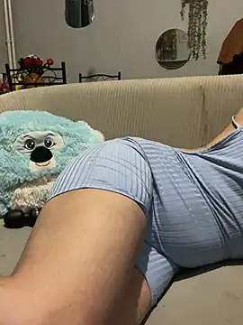 Živý XXX chat LaPetitechienne1