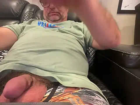 13B_MasterGunner's Webcam Show