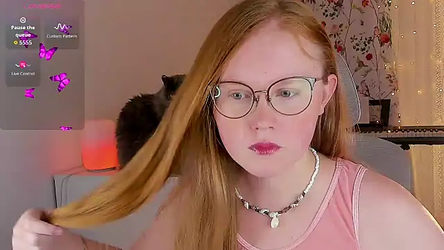 XXX chat uživo modela Olivia_Date