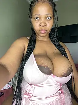 BootyBangerxxx Show in webcam
