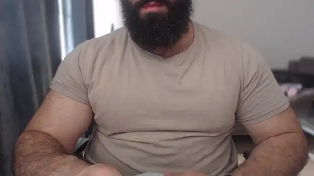 Show modela hugemachohandsome na web-kameri