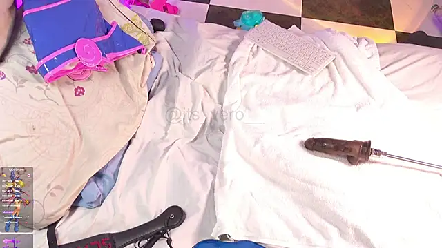 Its_vero Adlı Modelin Web Kamerası Şovu