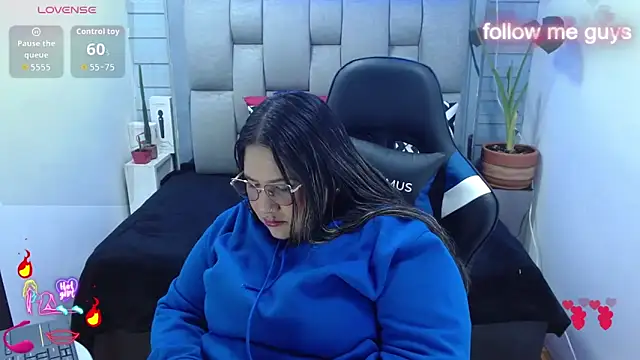 evelin_zaens' Webcam Show