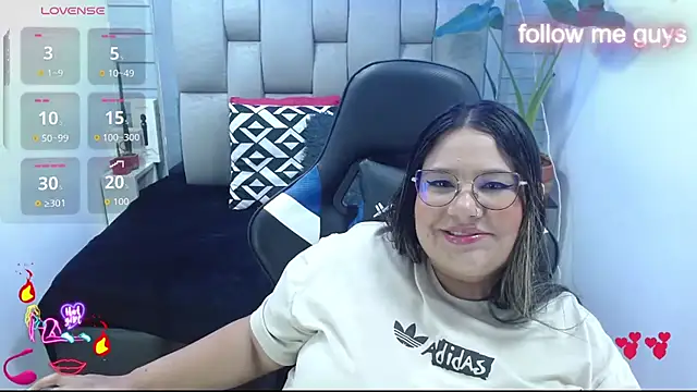 evelin_zaens' Live XXX Chat