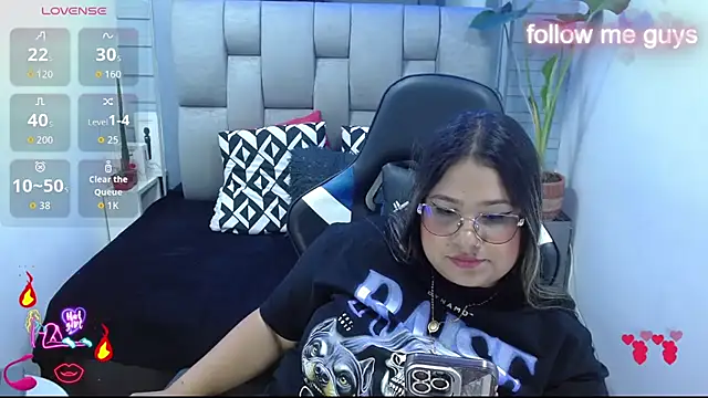 Chat XXX ao vivo de evelin_zaens