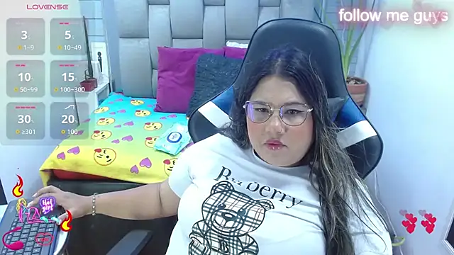 evelin_zaens' Live XXX Chat