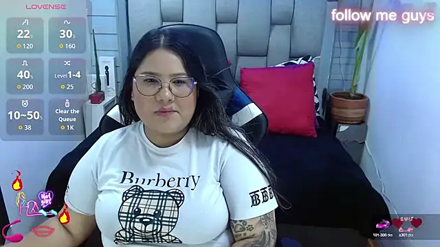evelin_zaens' Live Chat Room