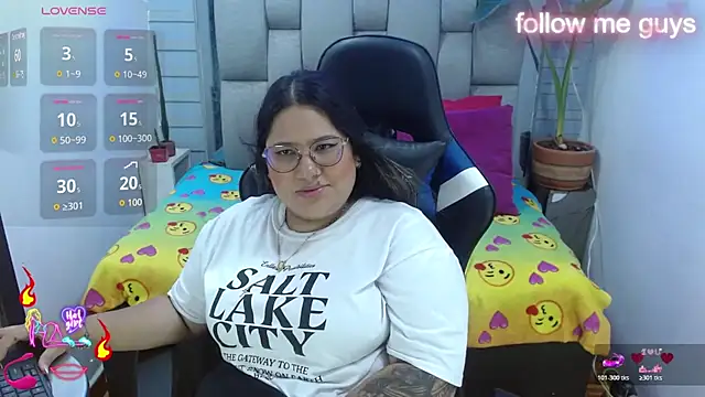 evelin_zaens Pertunjukan Webcam
