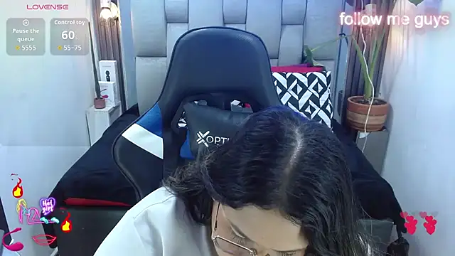 Czat XXX na żywo – evelin_zaens