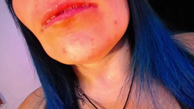Živá chatovací místnost alicia_moom