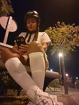 bellapaty 现场XXX聊天