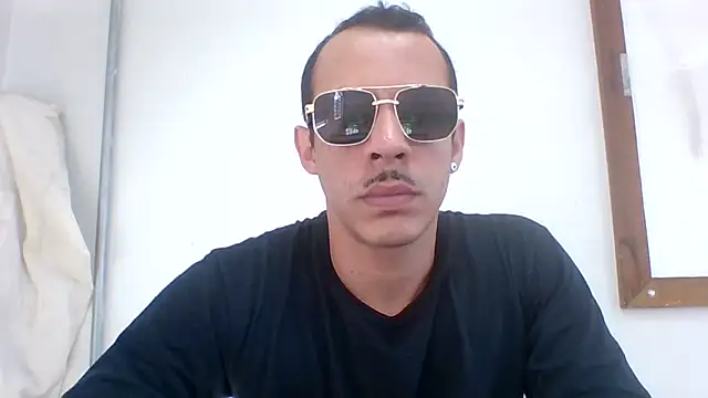 Show de MachoScorpionCaralho na webcam