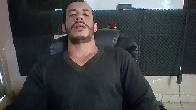 Show de MachoScorpionCaralho na webcam