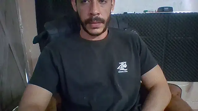 Show de webcam de MachoScorpionCaralho