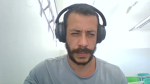 Show de webcam de MachoScorpionCaralho