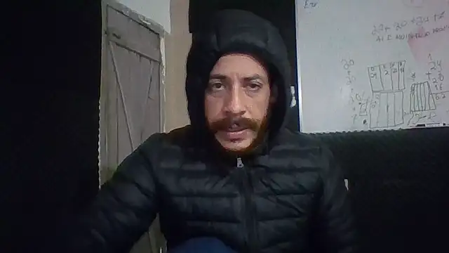 Show de MachoScorpionCaralho na webcam