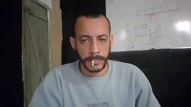 Show de MachoScorpionCaralho na webcam