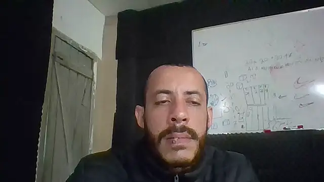 Show de MachoScorpionCaralho na webcam