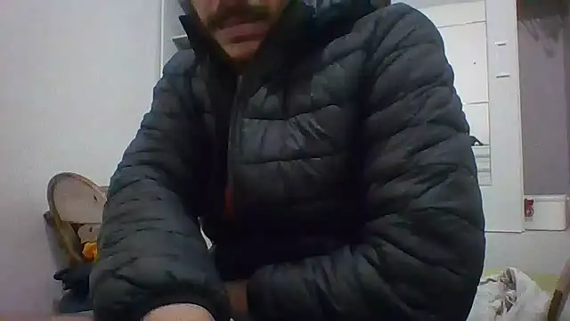 MachoScorpionCaralho: διαδικτυακό σόου στην κάμερα