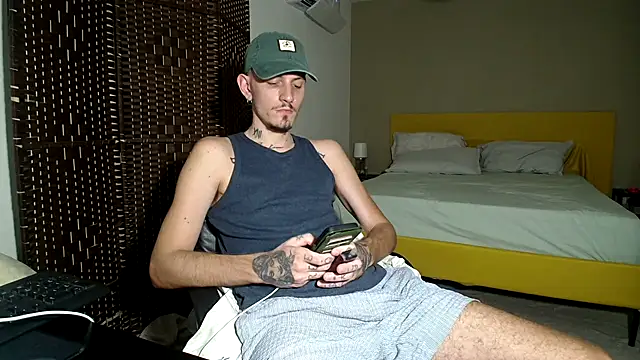 xxxciro13xxx Webcamshow
