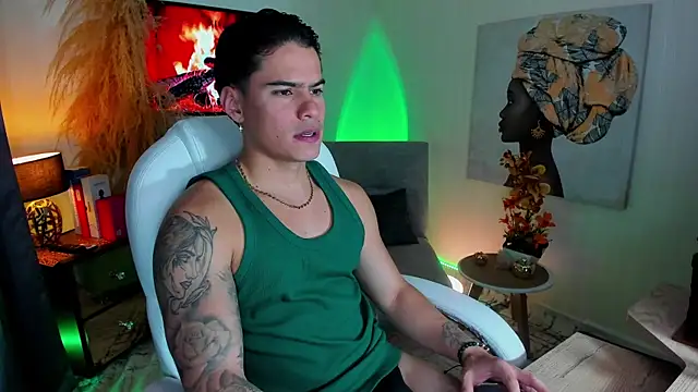 Show modela Matias_Murrier na web-kameri