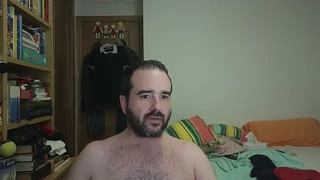 curiosillo83 Show in webcam