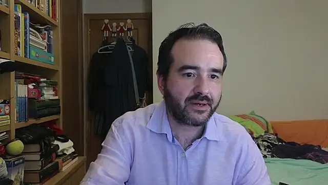 curiosillo83 webcam show