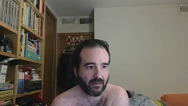 curiosillo83 Show in webcam