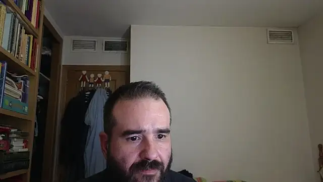 Show modela curiosillo83 na web-kameri